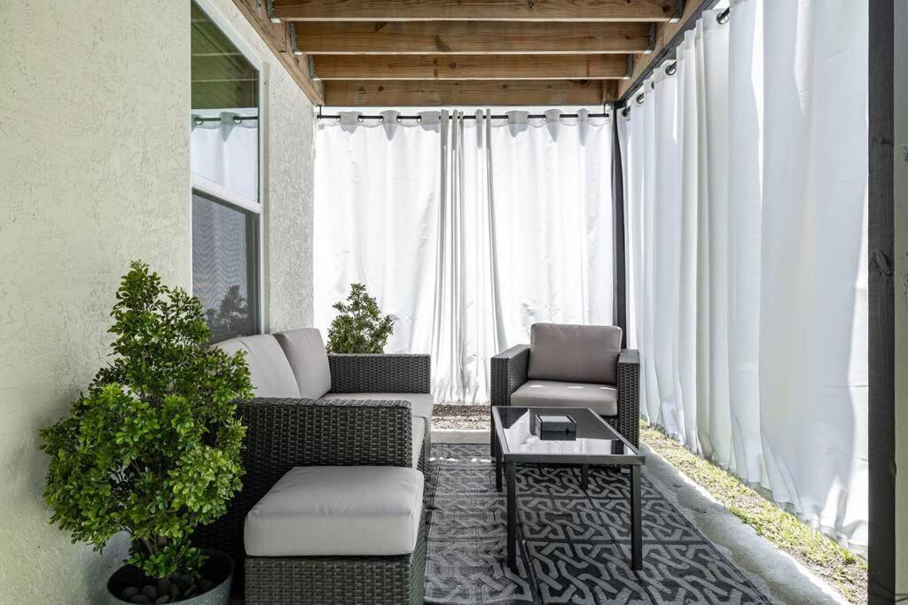 Apartamento Grand Oaks Terminal In The Heights Tampa Exterior foto